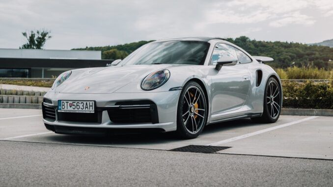 Una buena mañana Steve Jobs decidió esconder su Porsche 911. Acabó siendo una genialidad