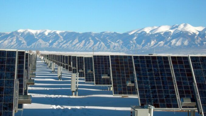 La nanotecnología nos ha abierto un horizonte nuevo: paneles solares que se ensamblan solos