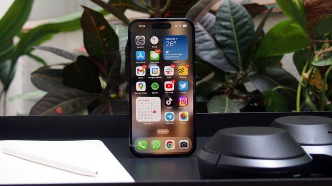 El gigantesco reto de vender un gama alta que no es un iPhone: Apple se lleva el 75% del pastel