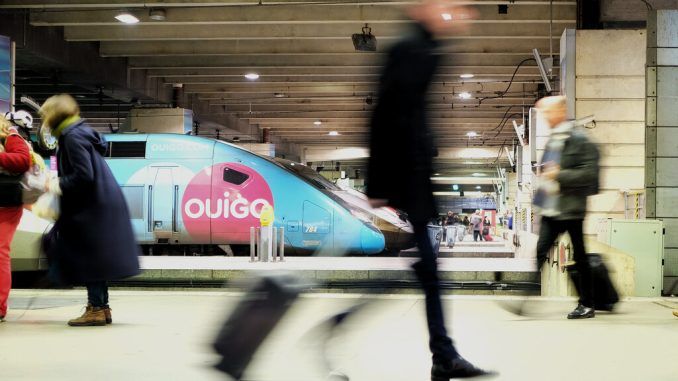 Ouigo sigue apretando a Renfe en Semana Santa: ha lanzado un descuento de 10 euros entre Madrid y Valencia