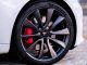 Sabíamos que las llantas penalizaban la autonomía del coche eléctrico. Tesla acaba demostrar hasta qué punto