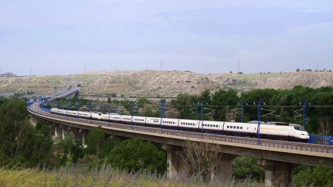 Renfe se ha topado con un problema centenario en sus planes de expansión hacia Europa: Francia