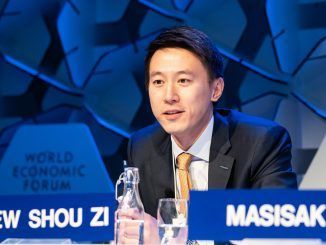 Quién es Shou Zi Chew, el CEO de TikTok que está dando la cara frente a su prohibición en Estados Unidos