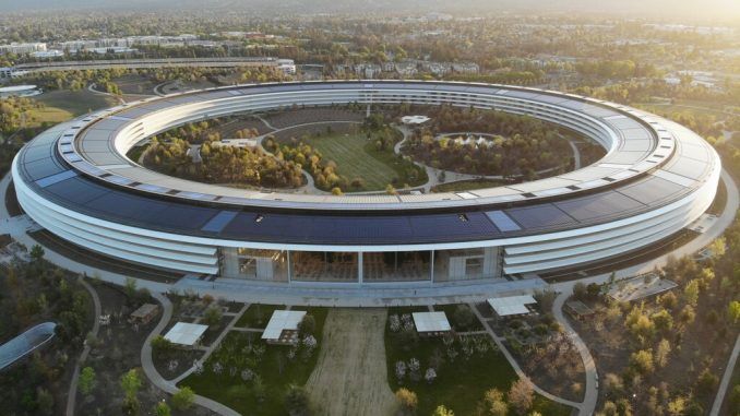 O tres días a la semana en la oficina o sanción dura: Apple se pone seria con el fin del teletrabajo