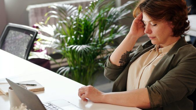 Cada vez más trabajadores españoles sufren «burnout». Es hora de considerarlo una enfermedad laboral