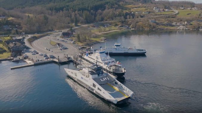 Noruega ha estrenado el primer ferri propulsado por hidrógeno líquido. Es un paso de gigante para el sector