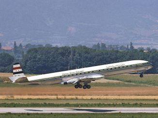 Auge y caída del Havilland Comet, el primer avión comercial con motores de reacción que pasó de la innovación a la tragedia