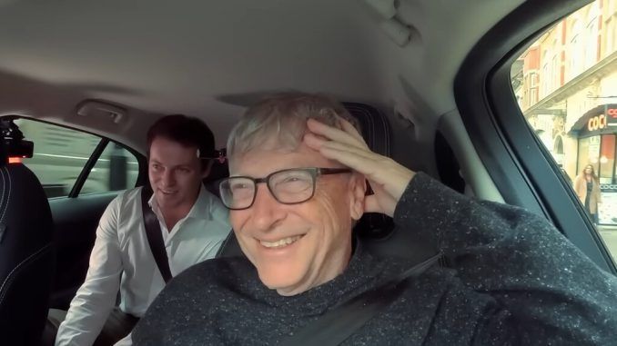 «Estamos cerca del punto de inflexión»: lo que opina Bill Gates sobre los coches autónomos tras viajar en un coche autónomo