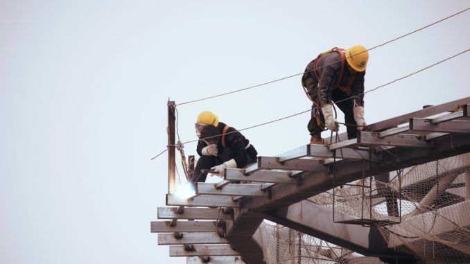 Despega la semana de cuatro días en España: más de nueve millones de euros para las pymes que la prueben