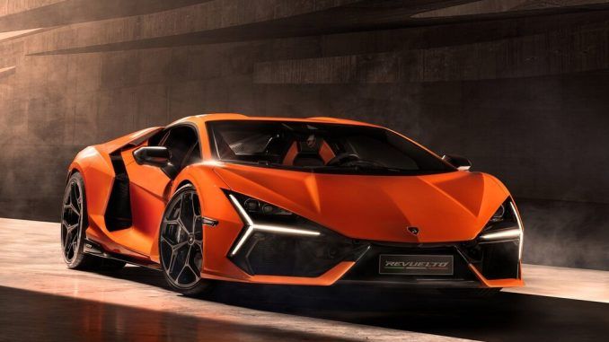 El Lamborghini Revuelto es un V12 híbrido con tres motores eléctricos. No es raro: es el futuro del superdeportivo