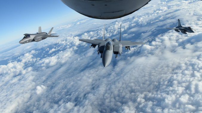 China saca músculo en tecnología aérea: ya tiene nuevos radares contra drones, misiles y aviones «stealth»