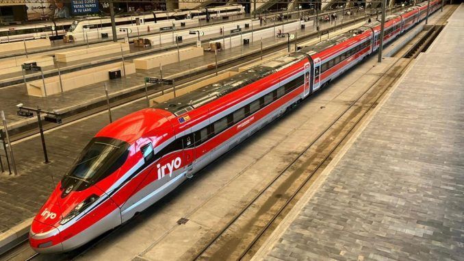 Iryo quiere comerse a Renfe en Andalucía. Ahora una duda le acecha: si tendrá maquinistas suficientes