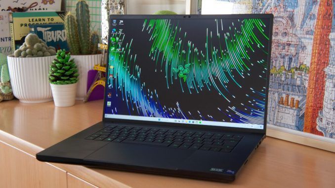 Razer Blade 16, análisis: ser un portátil gaming elegante no está reñido con la potencia