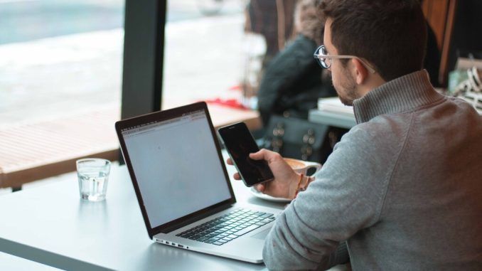 Las empresas necesitan talento, así que están cediendo en la condición más exigida: el teletrabajo