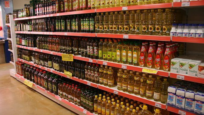 El aceite de oliva está más caro que nunca (y crece la amenaza de la especulación y el desabastecimiento)