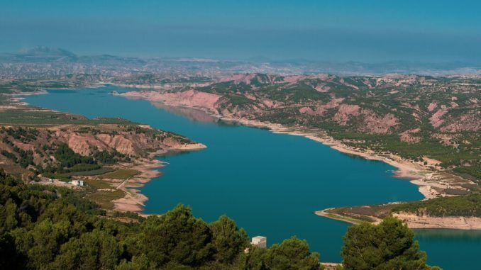 Los embalses de la CHE ya están un 20% por debajo del año pasado. Es un mal augurio para toda España
