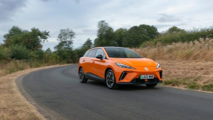 Poco a poco, el coche eléctrico está ganando terreno en España. El coche eléctrico barato, claro