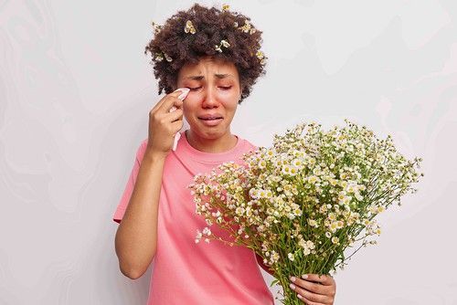 Alergia primaveral, ¿cómo afecta a nuestros ojos?