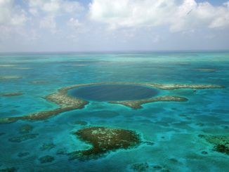 274 metros de vacío marino: México acaba de descubrir el segundo «agujero azul» más profundo del mundo