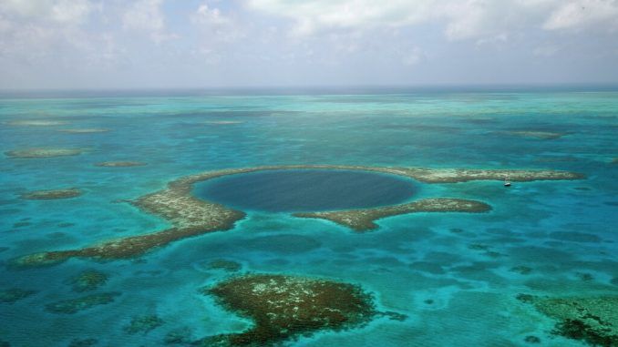 274 metros de vacío marino: México acaba de descubrir el segundo «agujero azul» más profundo del mundo
