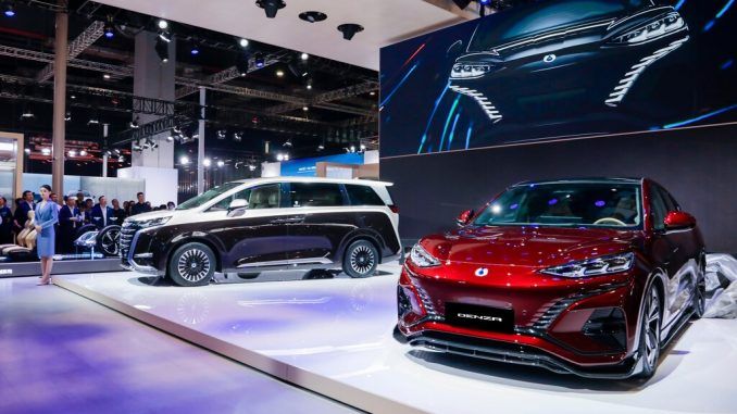 A un ritmo del 400%, la industria del coche ha encontrado a su próximo meteorito: BYD