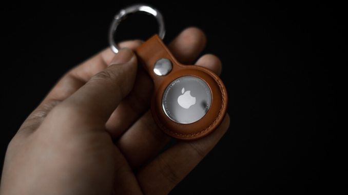 Apple y Google se alían para para evitar rastreos indeseados con los AirTag y compañía. Es una solución a un problema creciente