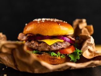 El problema de las hamburguesas envueltas: mitos y realidades de los ‘otros inconvenientes’ de la comida rápida