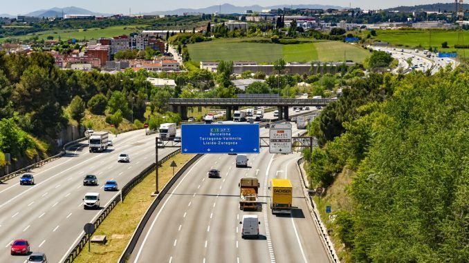 La OCU ha identificado los «agujeros negros» de las carreteras españolas (y están bastante transitados)