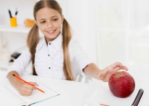 Comer inteligentemente: cómo la alimentación puede marcar la diferencia en época de exámenes