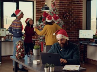 Estrés prenavideño: ¿por qué cometemos más errores en el trabajo antes de las vacaciones?
